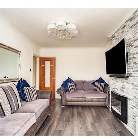 2 Bed - Walking Distance To Harry Potter Studio วัตฟอร์ด ภายนอก รูปภาพ